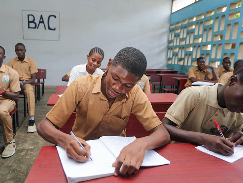 Année scolaire 2025-2026 : Le BAC 2 et le CEPD bouclent la session des examens avec 323.064 candidats