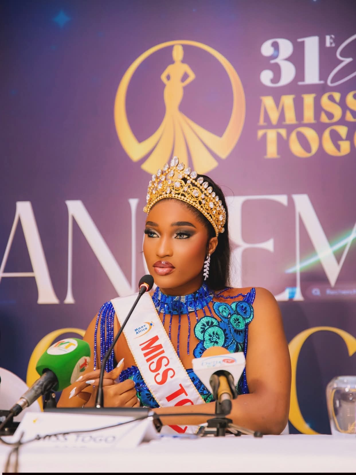 Mlle Angèle Eyou, Miss Togo 2026, remettant sa courrone en jeu...