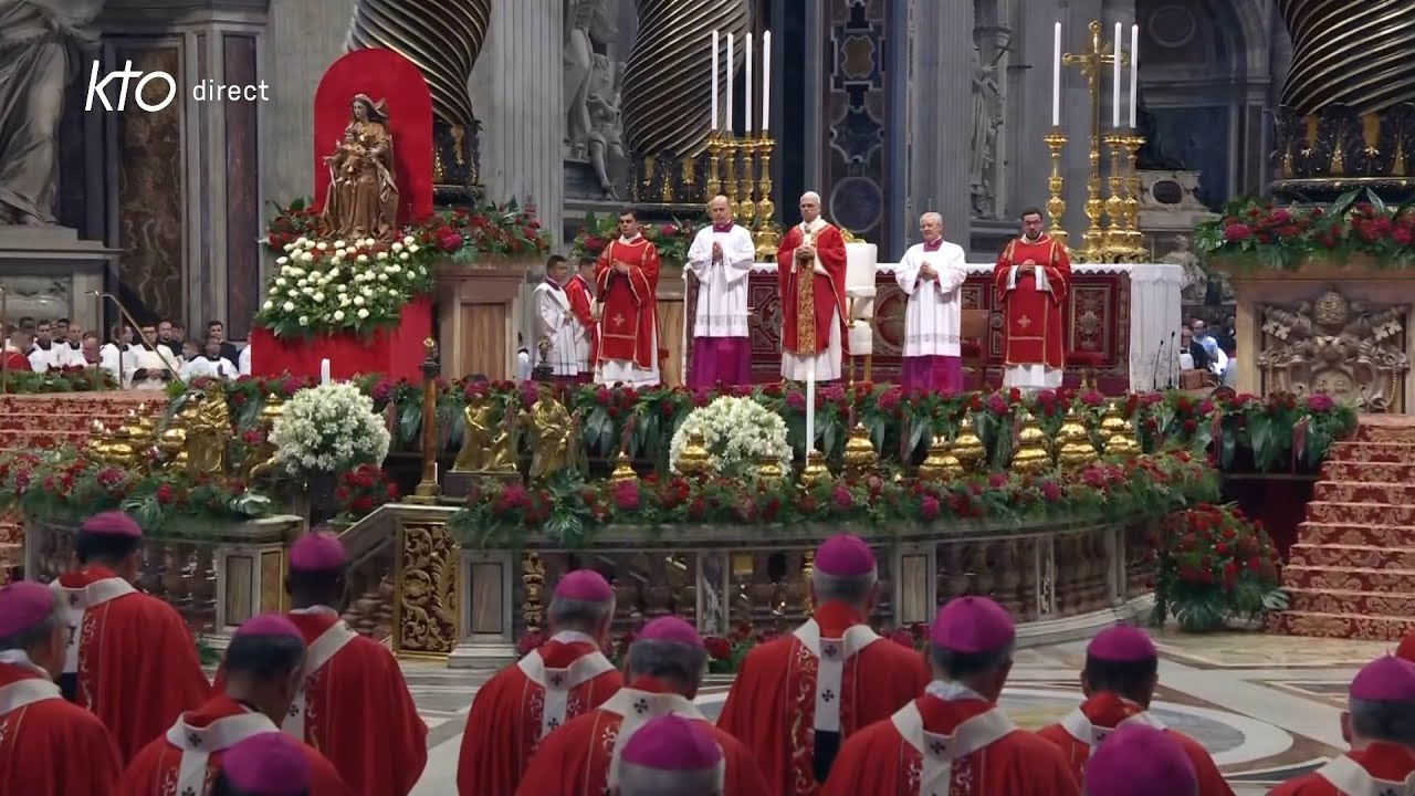 Vue partielle de la Basilique Saint-Pierre, lors de la célébration, ce lundi à Rome...