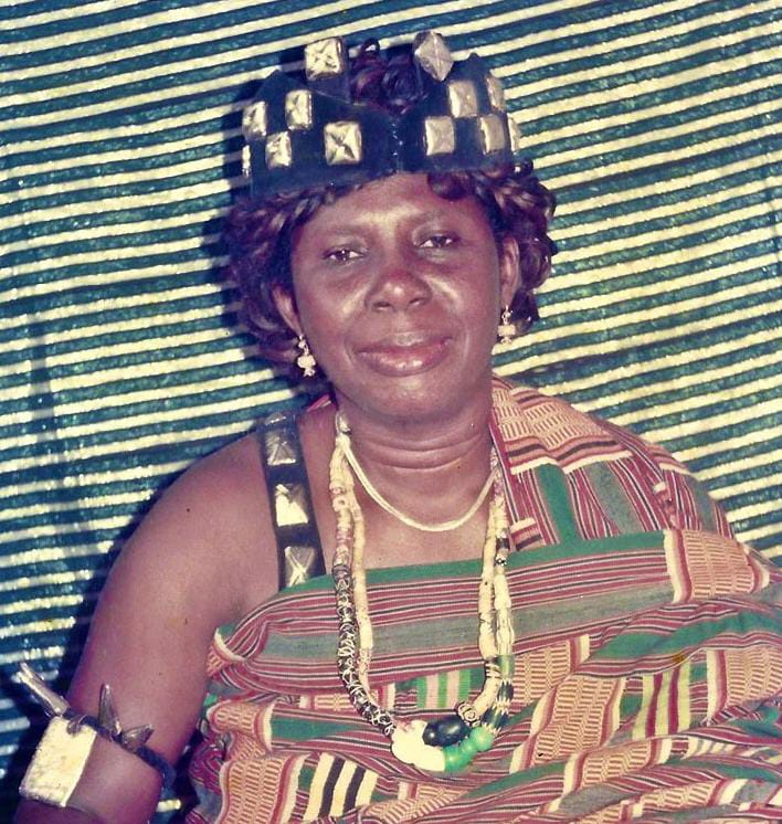 Sa Majesté Mama AGBENOWOBU II...